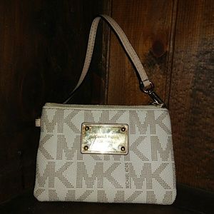 Michael Kors wristlet